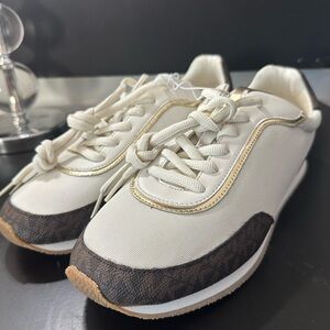 🆕Michael Kors Sneakers